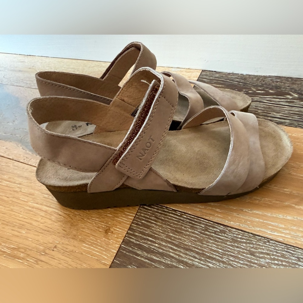 Naot Women's Naot Kayla - Stone sandals nwt - Picture 3 of 10